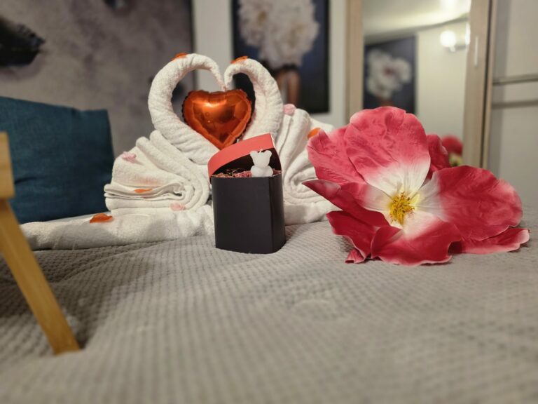 ceff99a6-97b0-4eab-9dcd-9080b2c4746b