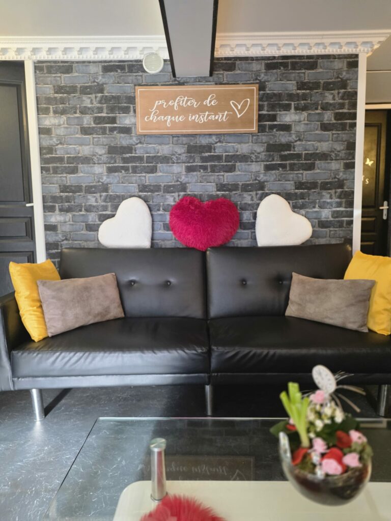 cfbacb4b-fbcf-4a19-a9d7-6f098e729f61